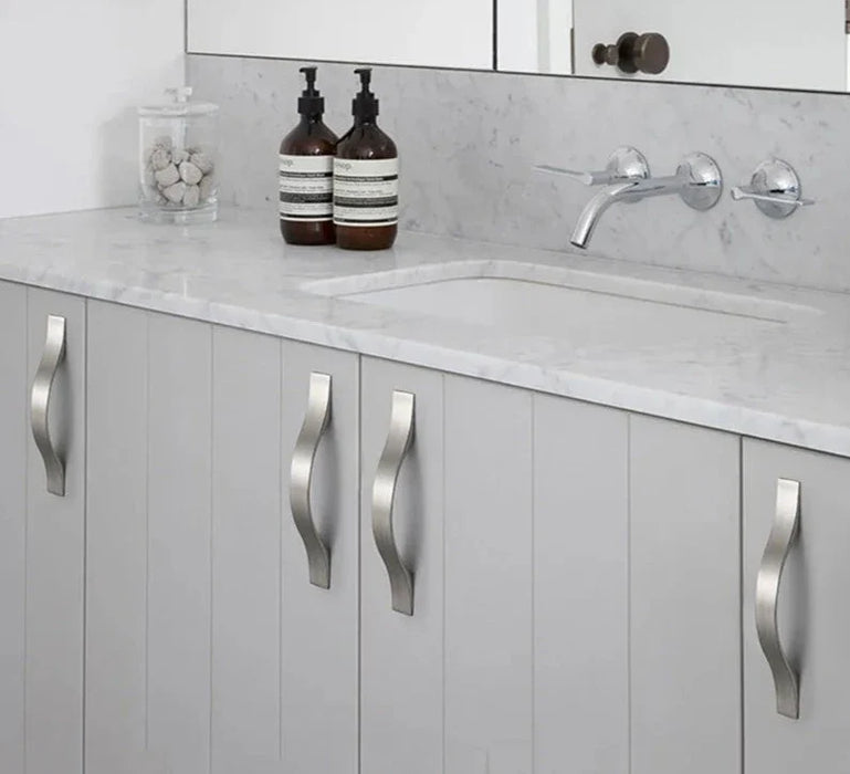 Modern Silver Cabinet Handles For Kitchen And Wardrobe