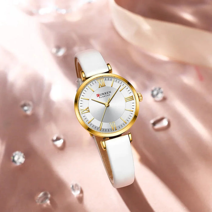 Women's Quartz Leather Wrsitwatches Fashionable Classic Clock