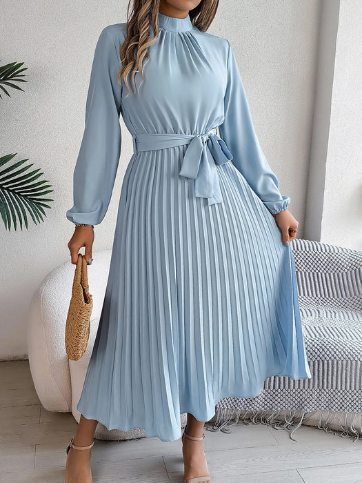 Chic Pleated Long Dress For Middle Eastern Women