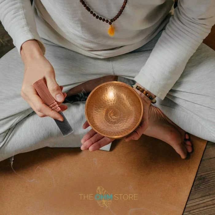 Handmade Meditation Bowl/Singing Bowl Made Of Copper Used For Yoga Chakra Therapy Mindfulness And Stress Relief