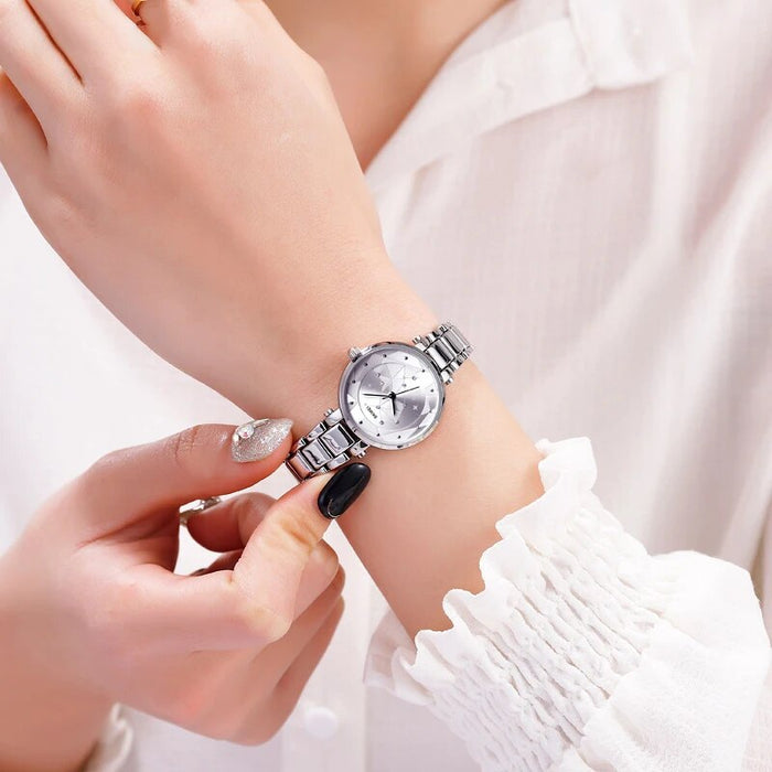 Women's Alloy Analog Display Quartz 3ATM 30M Water Resistant Wristwatch