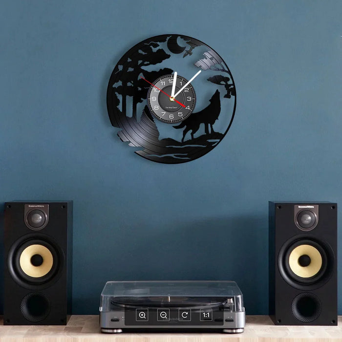 Wildlife Wolf Wall Clock