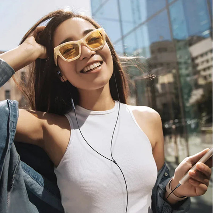 Xiaomi Pro In Ear Headphones With Mic And Control