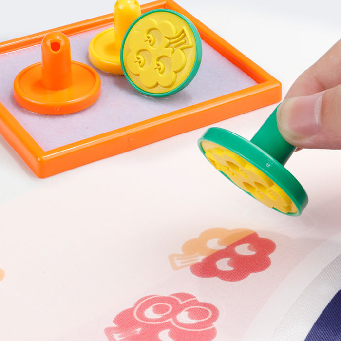 Vibe Geeks Reusable Mess Free Aqua Magic Doodle Mat Educational Toy for Kids