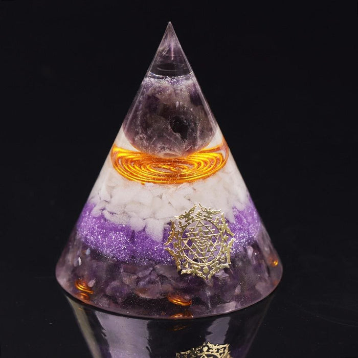 Luminous Orgonite Pyramid Amethystine With Copper Chakra